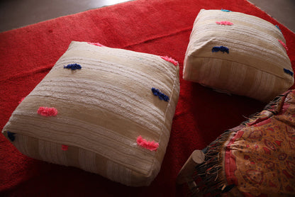 Two Ottoman pillows in beige kilim - Moroccan kilim pouf